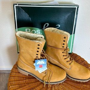 New Waterproof Leather + Sherpa combat boots size 10